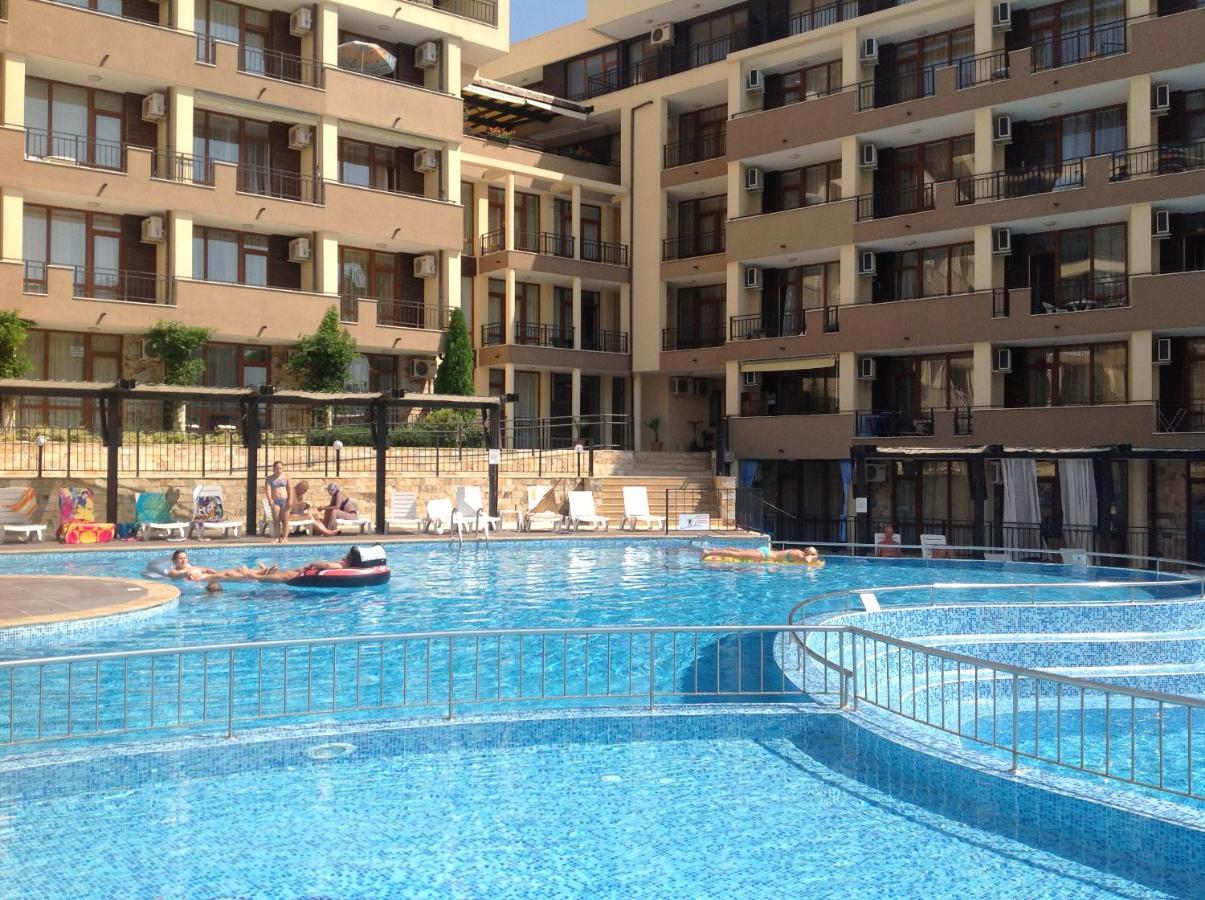 Luxor Apartments Поморие Экстерьер фото